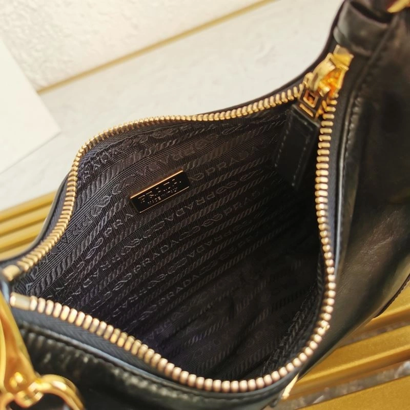 Prada Hobo Bags RelaxedFit 74930