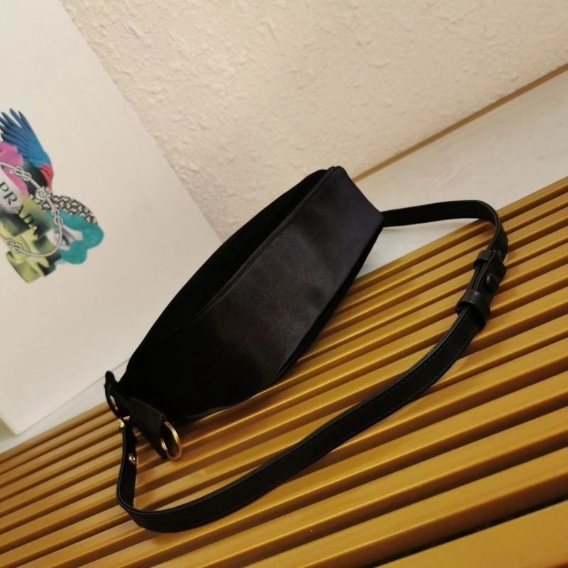 Supportive Prada Hobo Bags 74914
