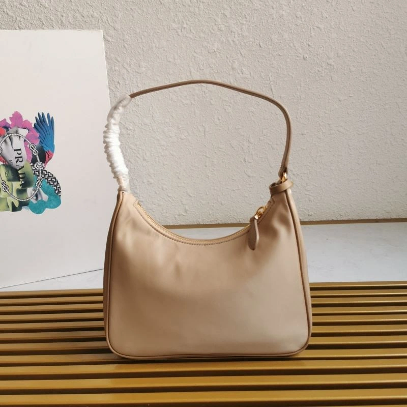 Chic Prada Hobo Bags 74917