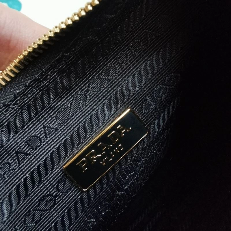 Prada Hobo Bags Comfortable 74920