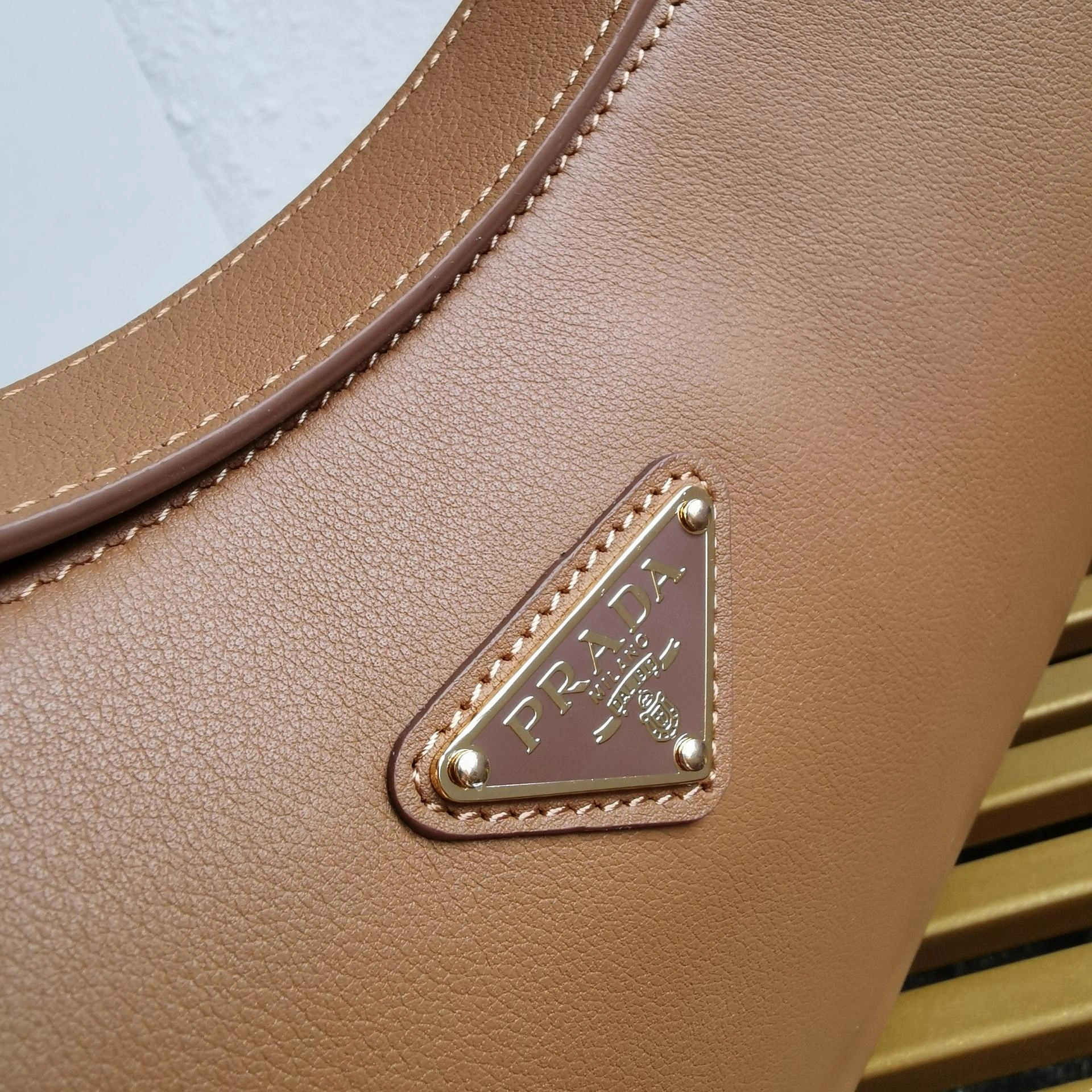 OdorResistant Prada Hobo Bags 73617
