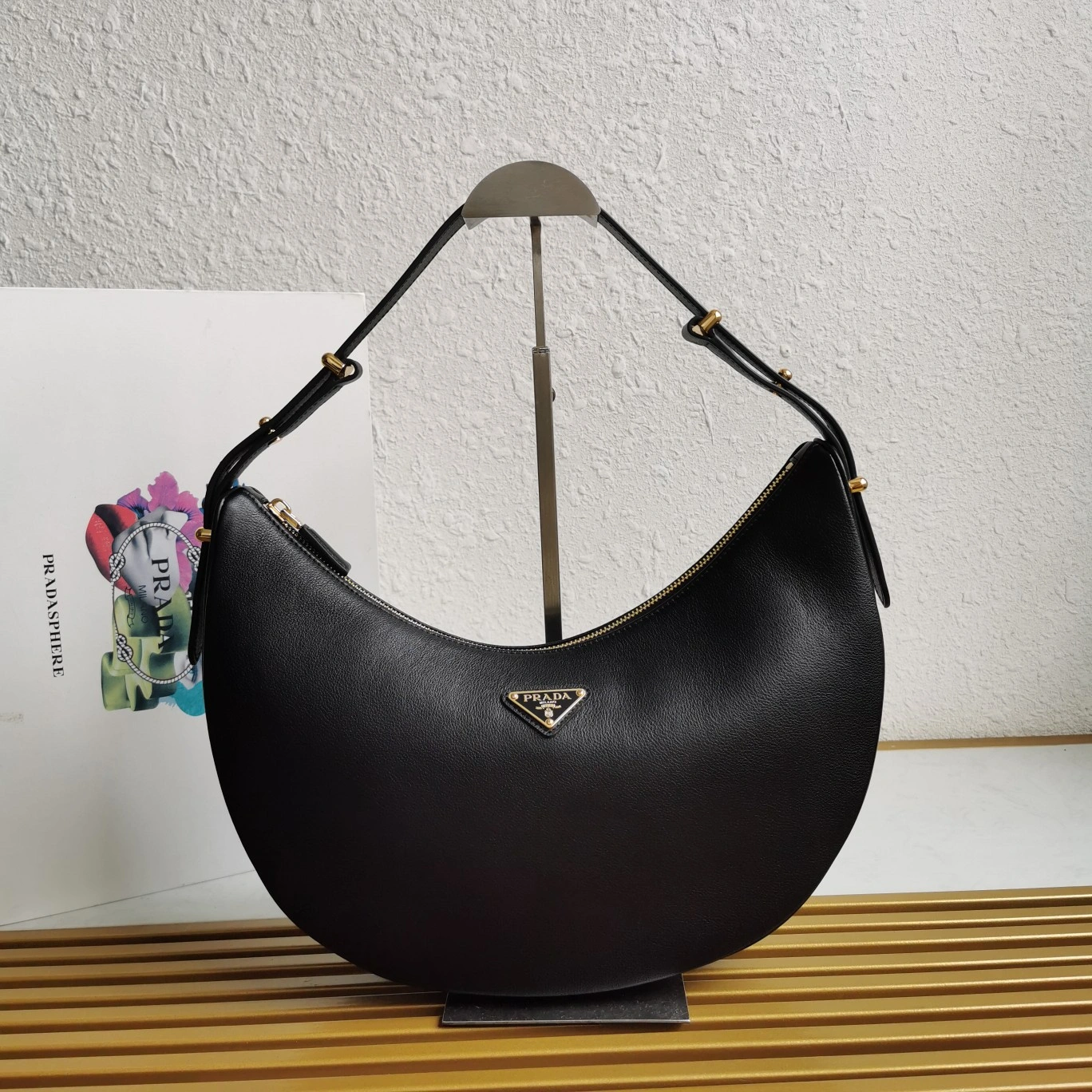 Prada Hobo Bags ModernLook 73698