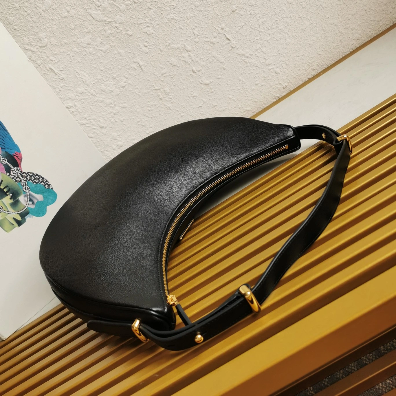 Prada Hobo Bags ModernLook 73698