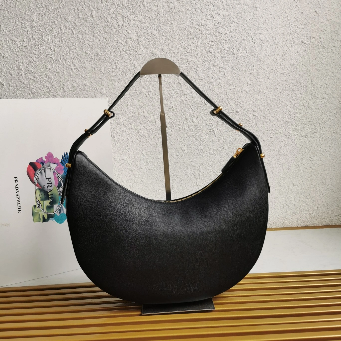 Prada Hobo Bags ModernLook 73698