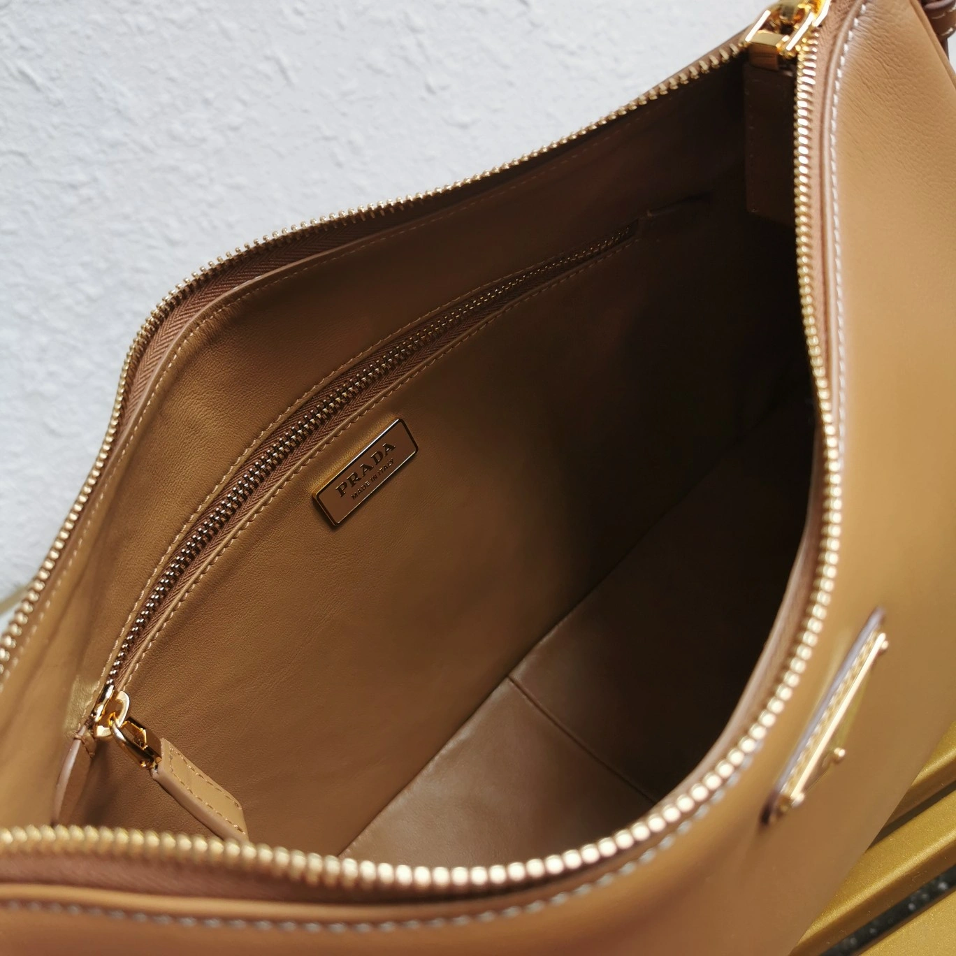 Prada Hobo Bags UrbanStyle 71601