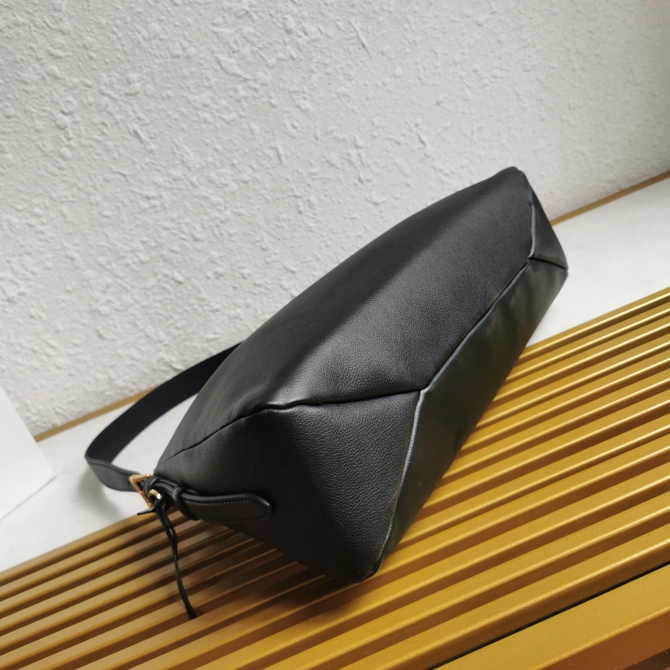 Prada Hobo Bags QuickDry 71628