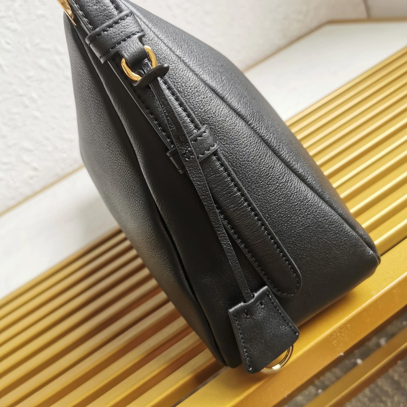 Prada Hobo Bags QuickDry 71628