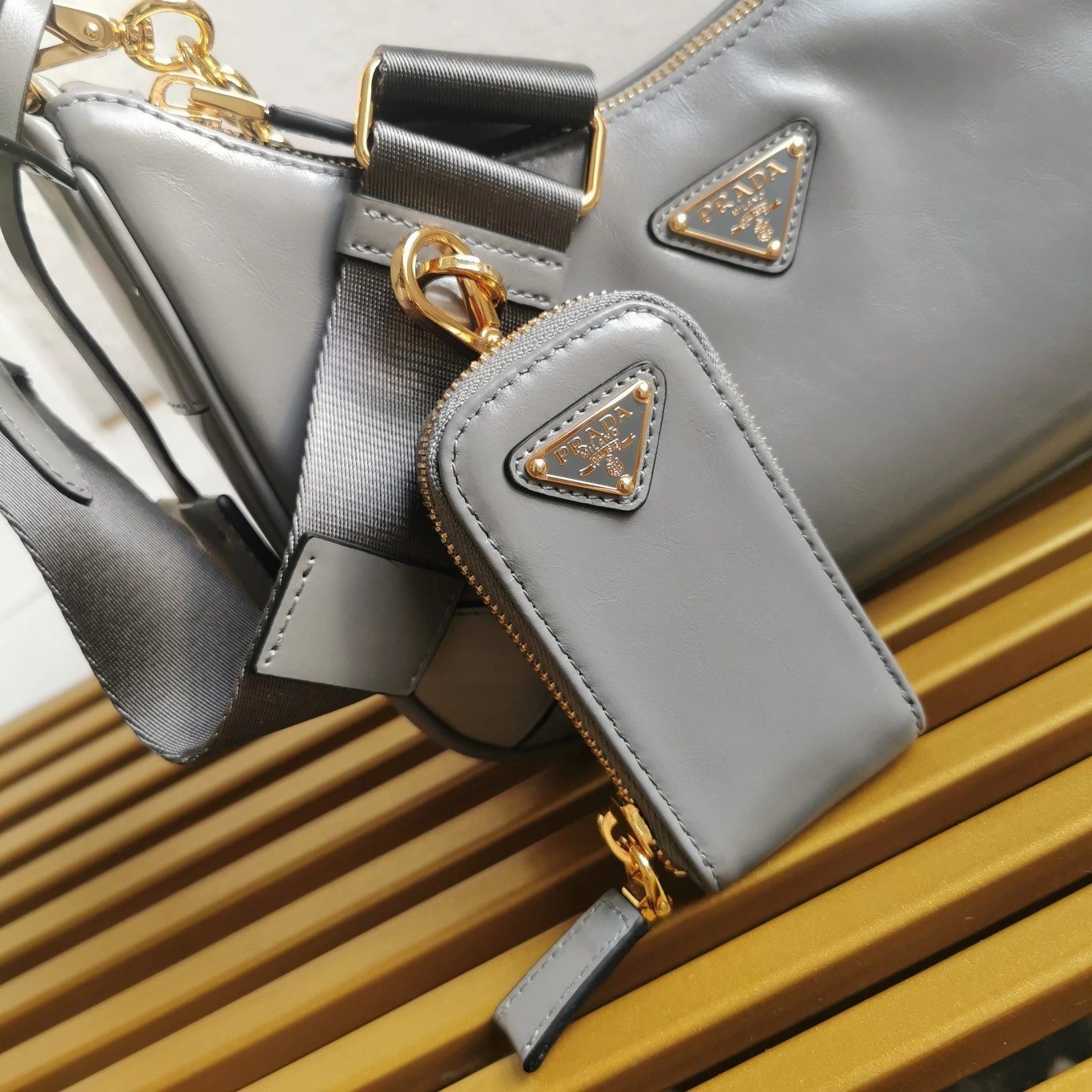 Prada Hobo Bags Refined 71584