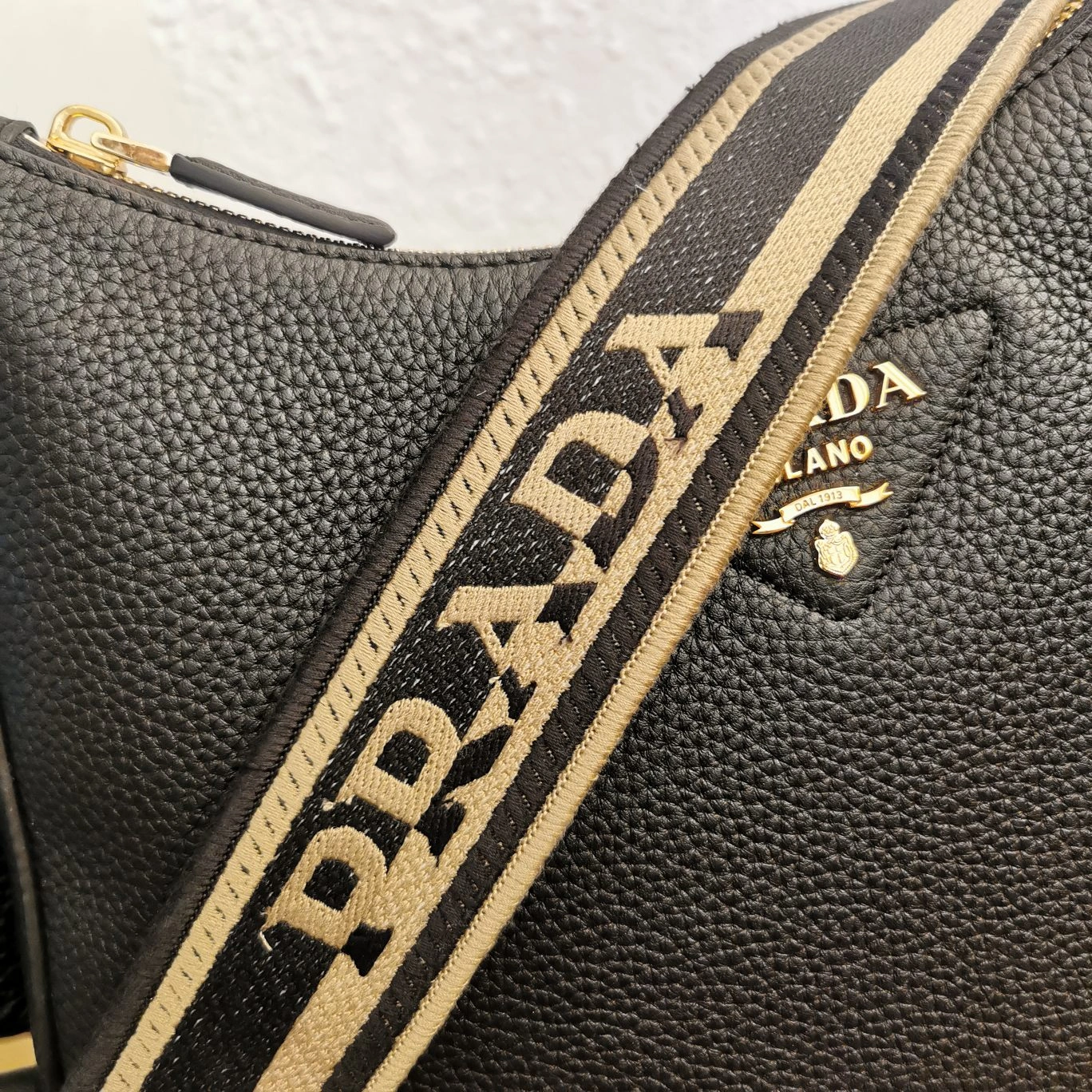Prada Hobo Bags Trendsetting 71593