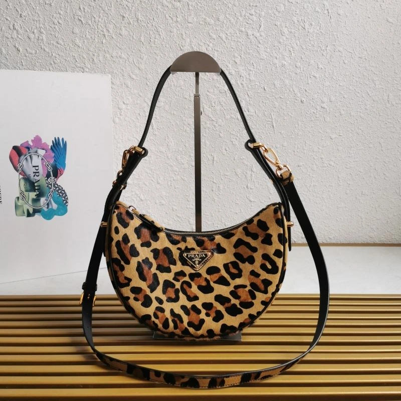 Chic Prada Hobo Bags 60667