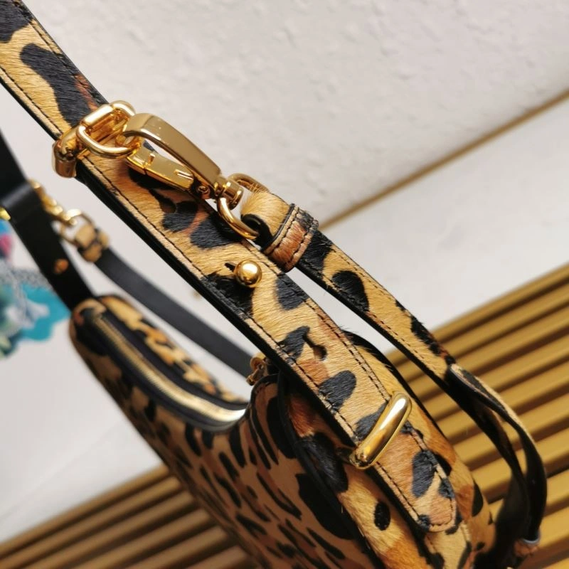 Chic Prada Hobo Bags 60667