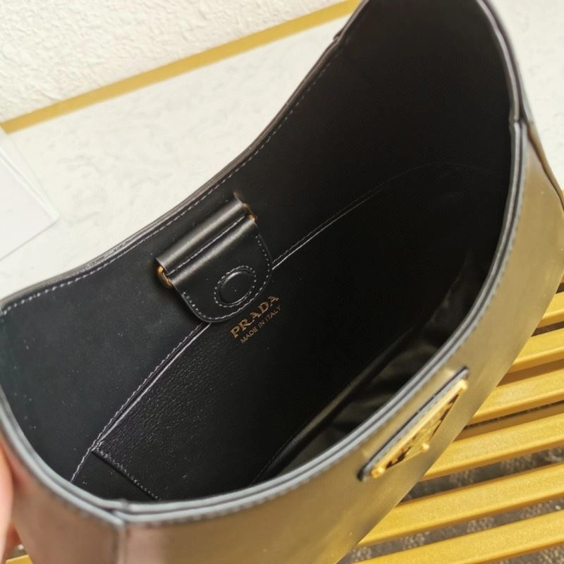 Effortless Prada Hobo Bags 60658