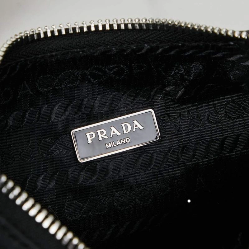 Prada Hobo Bags ZipUp 85832
