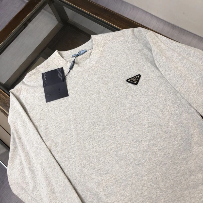 Prada Hoodies ComfortFit 171775