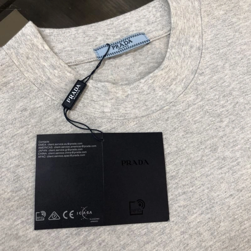 Prada Hoodies ComfortFit 171775