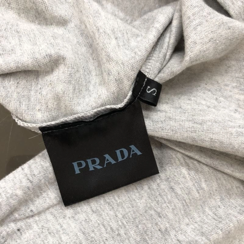 Prada Hoodies ComfortFit 171775
