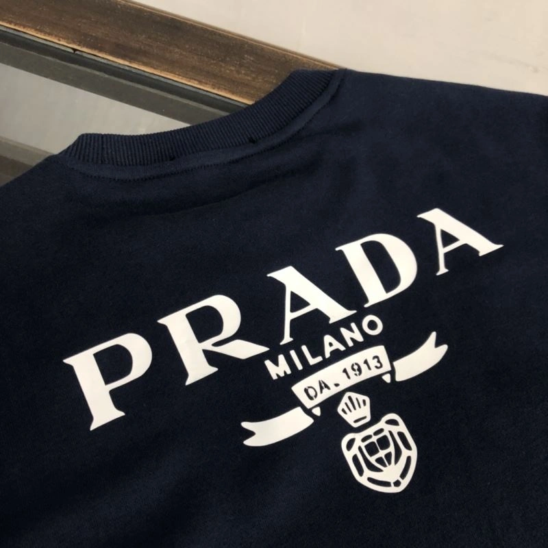 Prada Hoodies Comfortable 171720