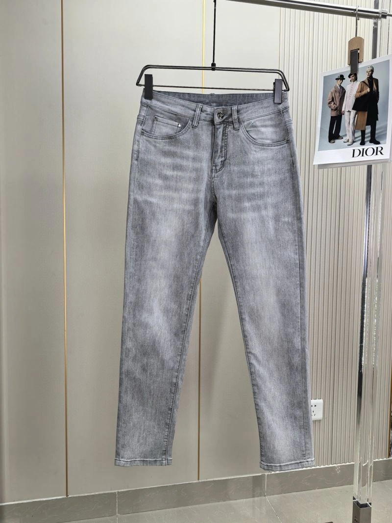 ModernLook Prada Jeans 170474