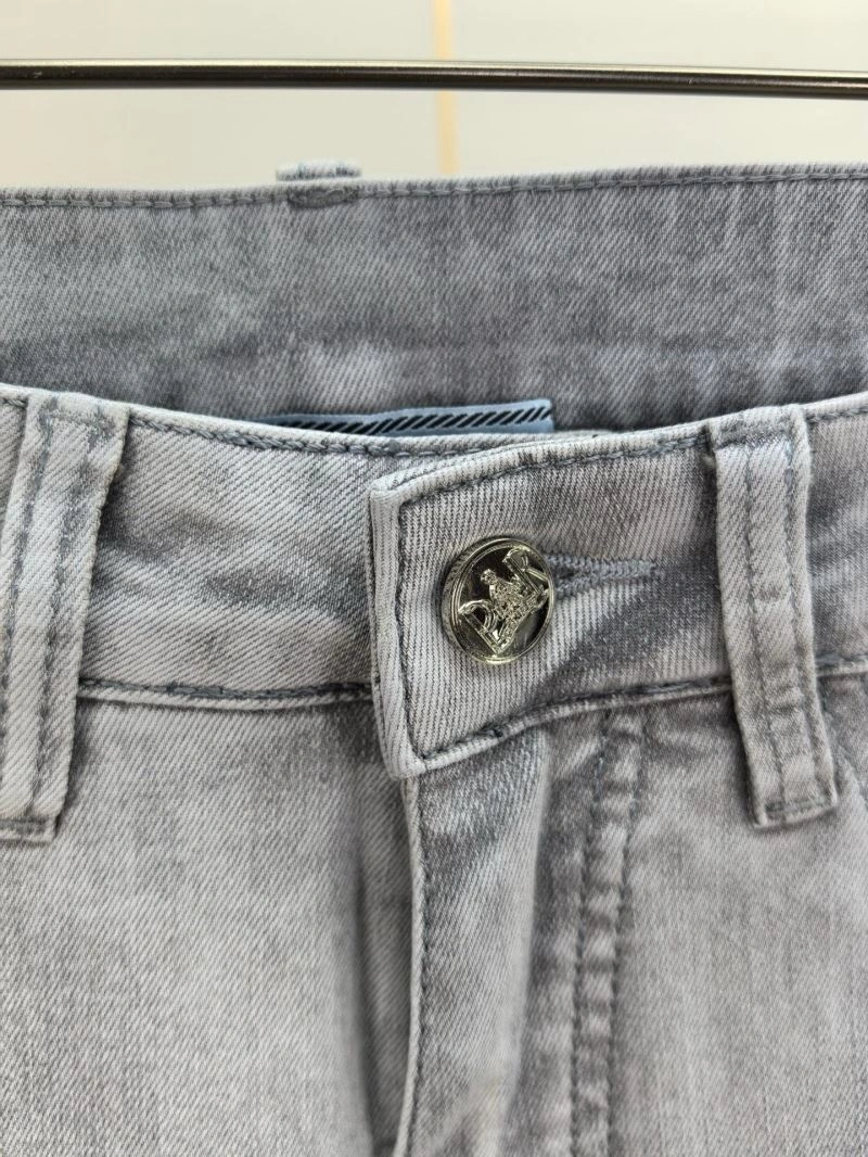 ModernLook Prada Jeans 170474