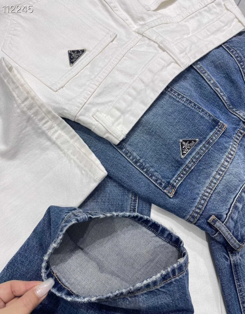 Elegant Prada Jeans 166358