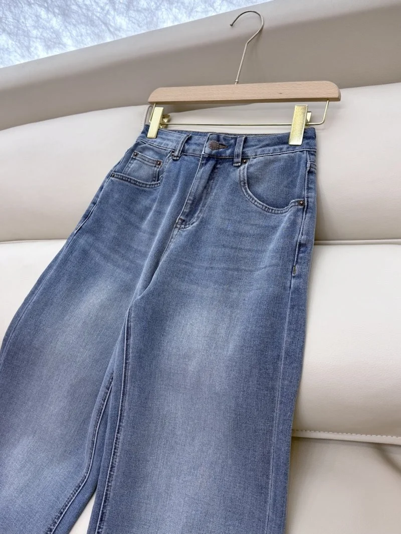 Resilient Prada Jeans 166348