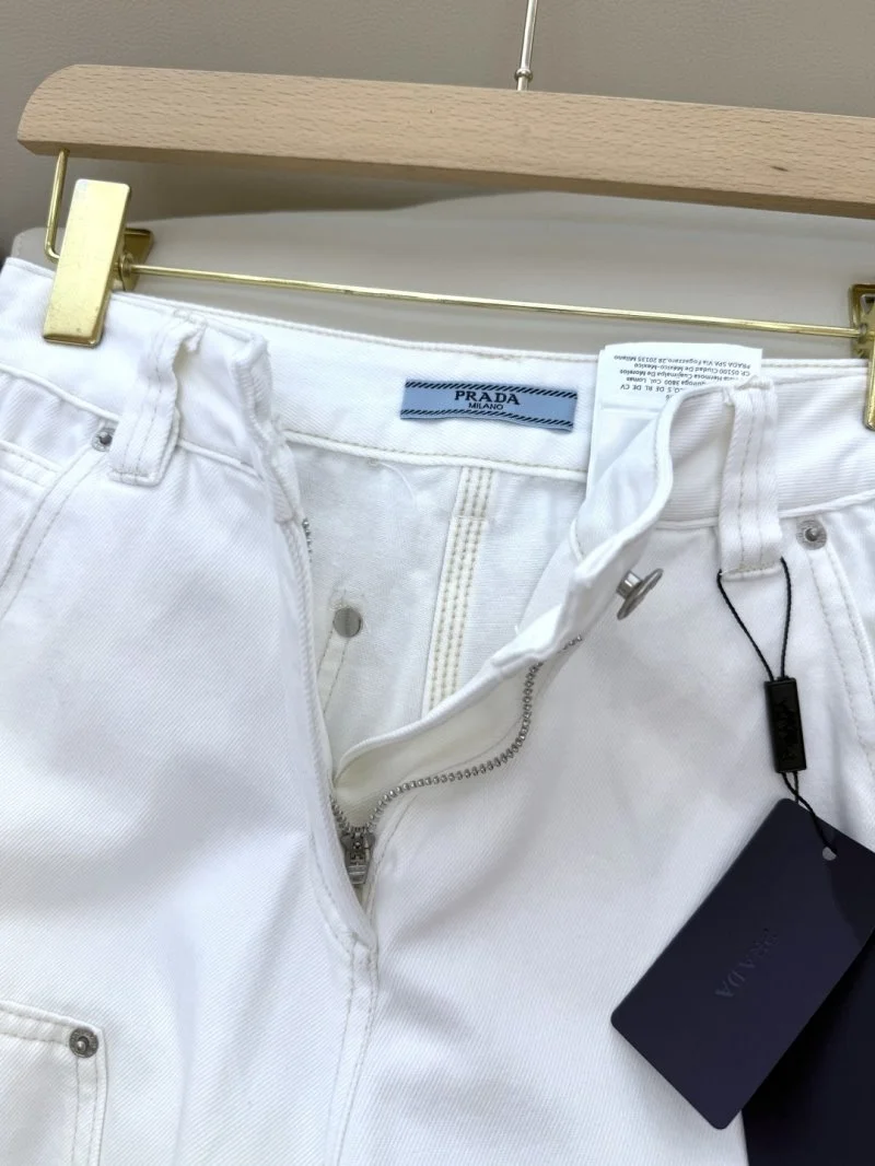 UrbanChic Prada Jeans 166342