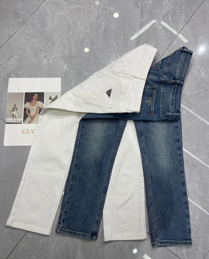 Trendy Prada Jeans 166340