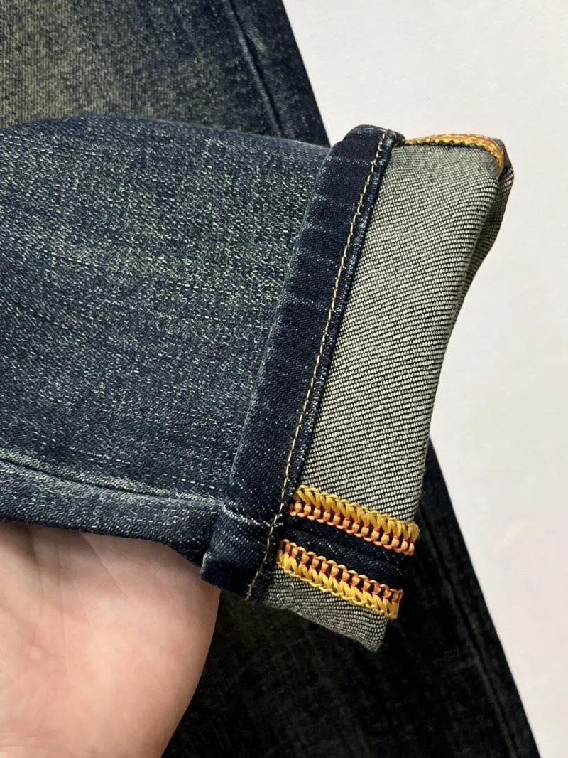 ModernLook Prada Jeans 168314