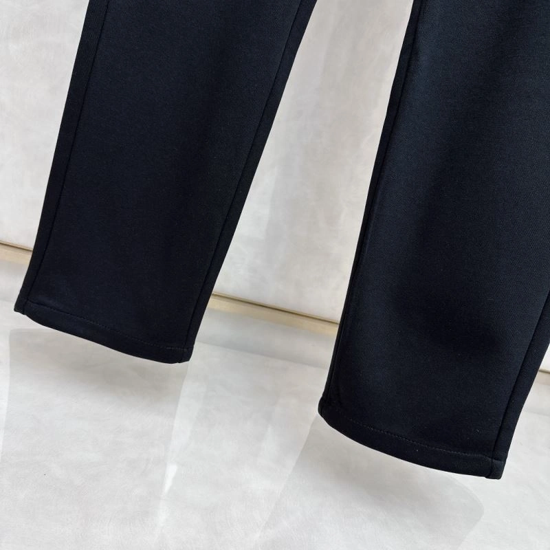 WellDesigned Prada Long Pants 170398