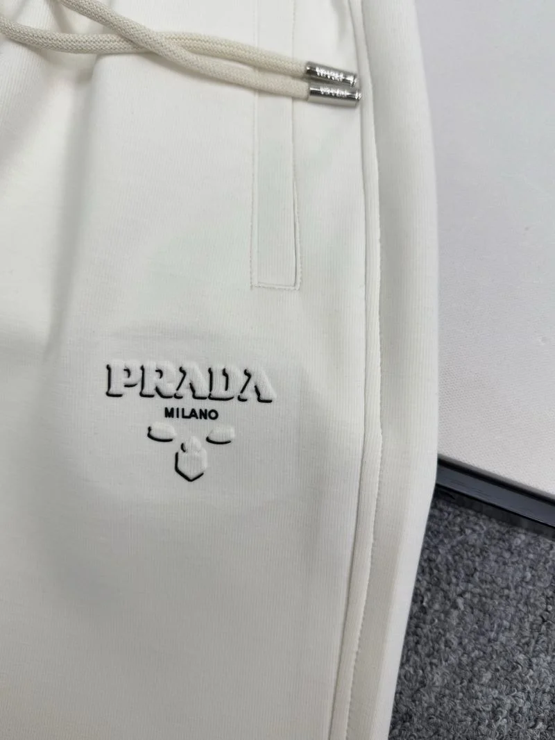 Trendsetting Prada Long Pants 167545