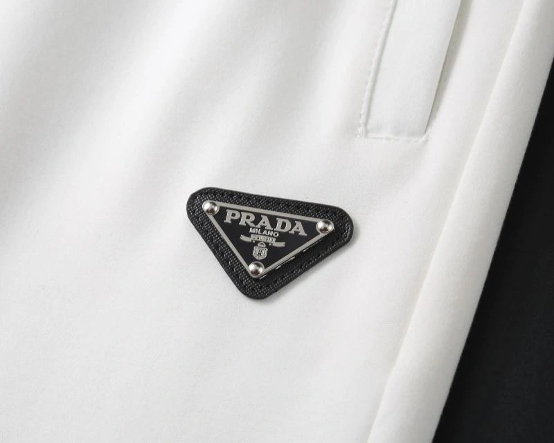 Comfortable Prada Long Suits 171739