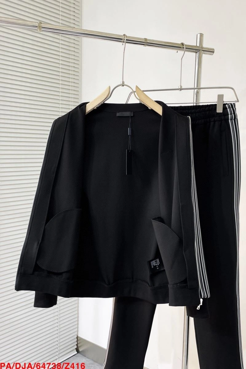 Cozy Prada Long Suits 171715