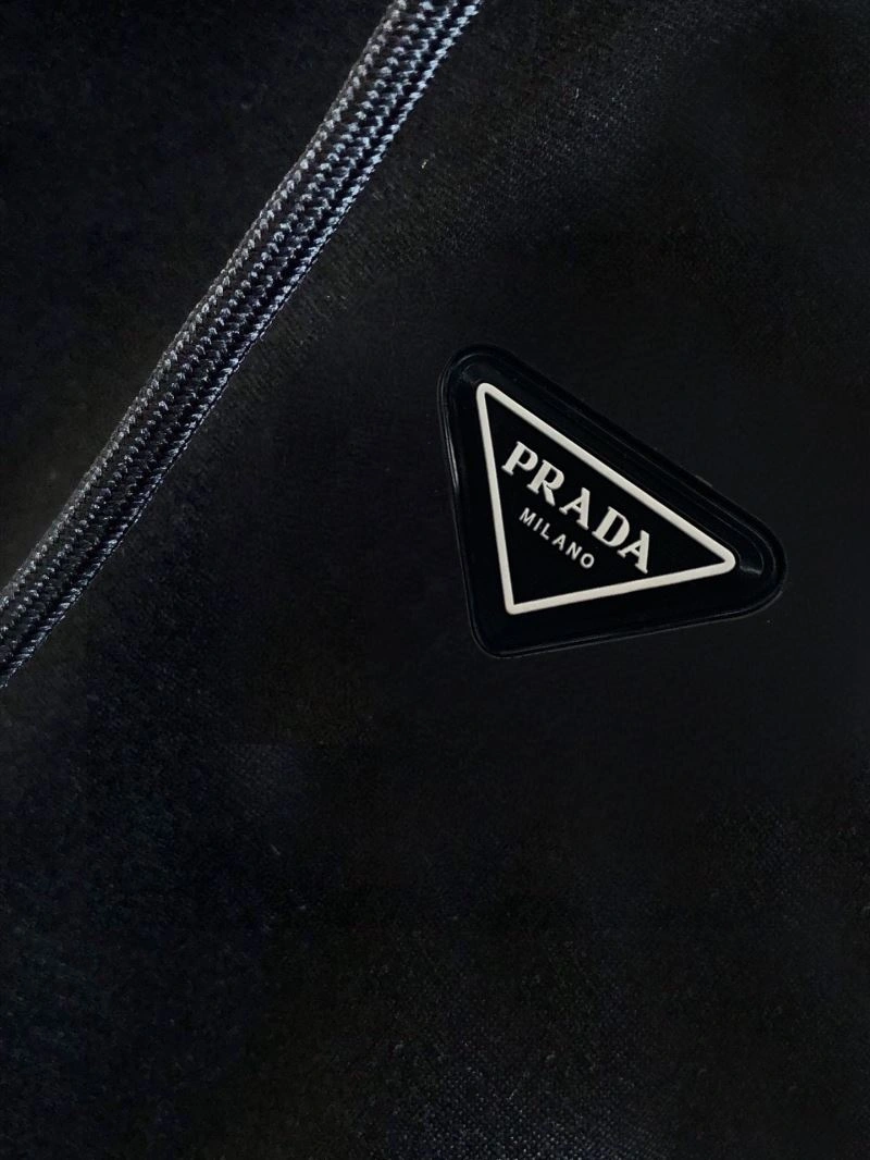 Durable Prada Long Suits 171099