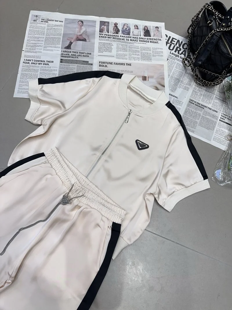 Affordable Prada Long Suits 166134