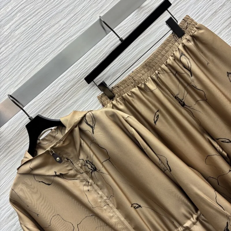 EasyMatch Prada Long Suits 166541