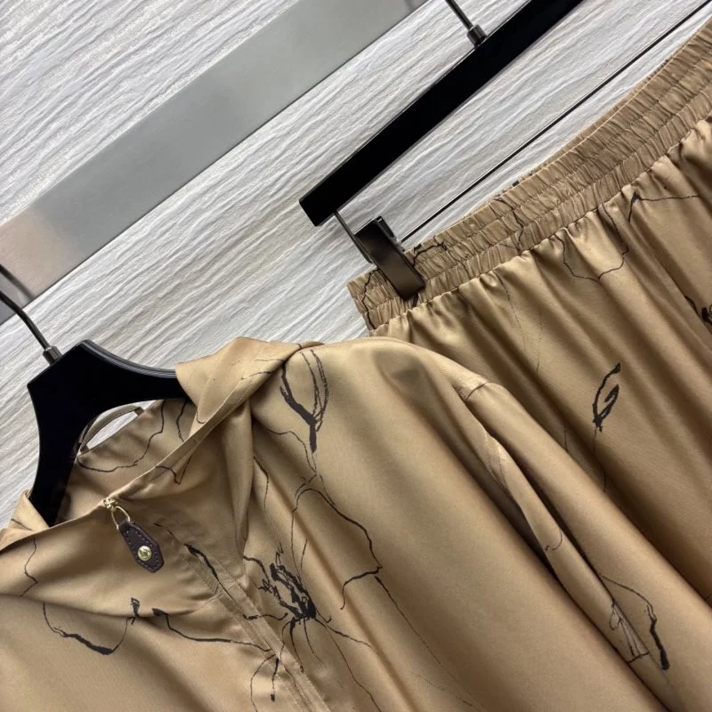 EasyMatch Prada Long Suits 166541