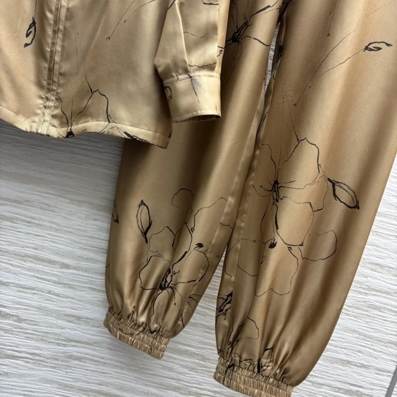 EasyMatch Prada Long Suits 166541