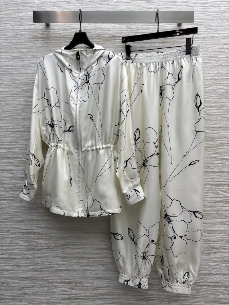Upgraded Prada Long Suits 166535