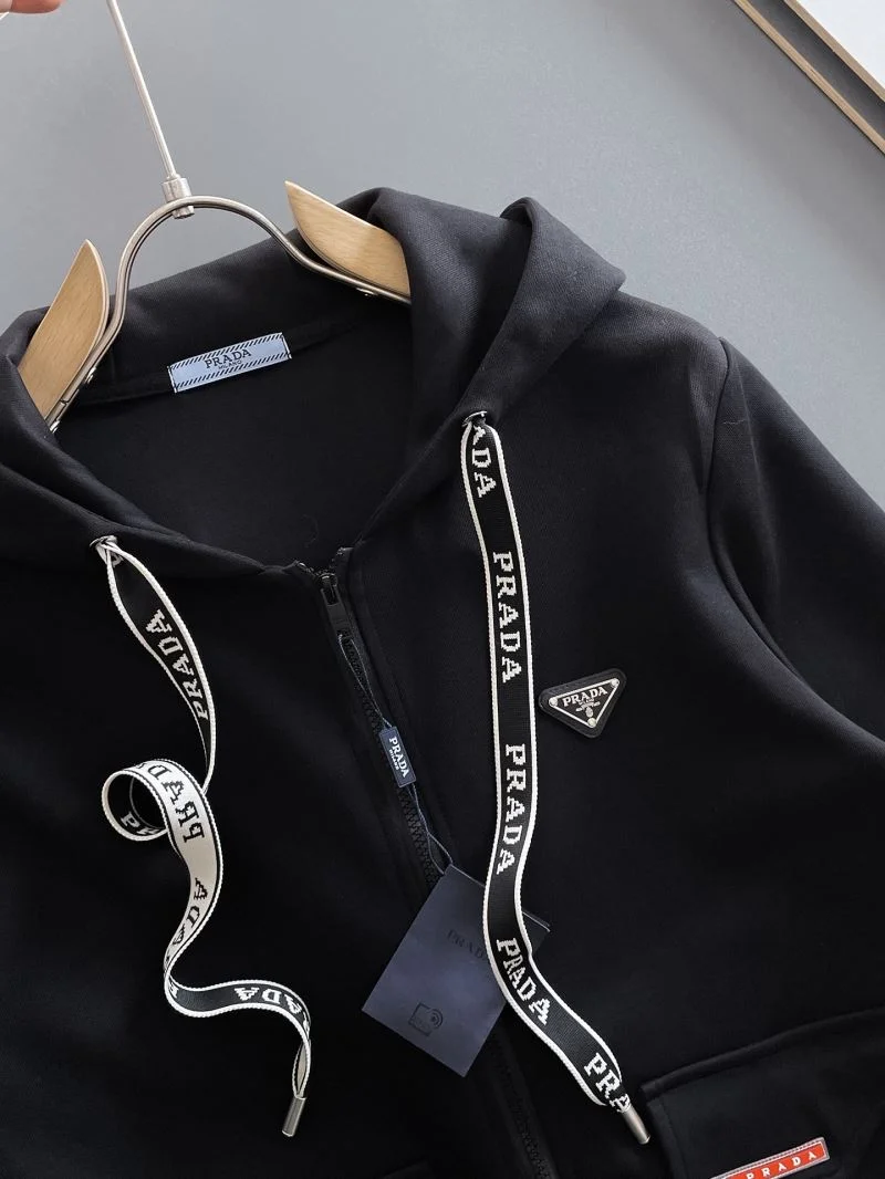 Chic Prada Long Suits 167423