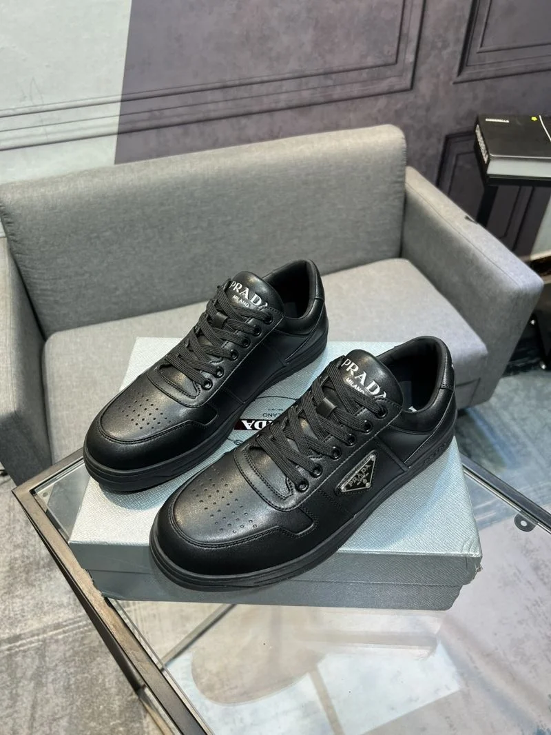 Prada Low Shoes Reliable 33966