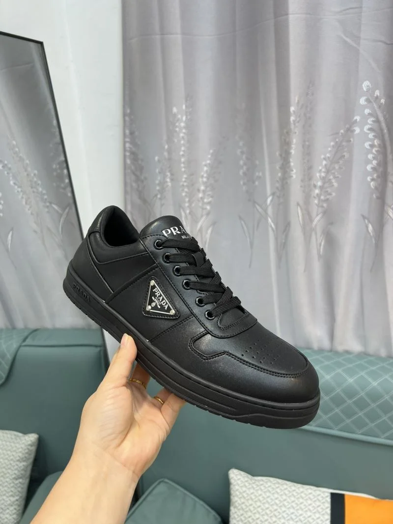 Prada Low Shoes Reliable 33966