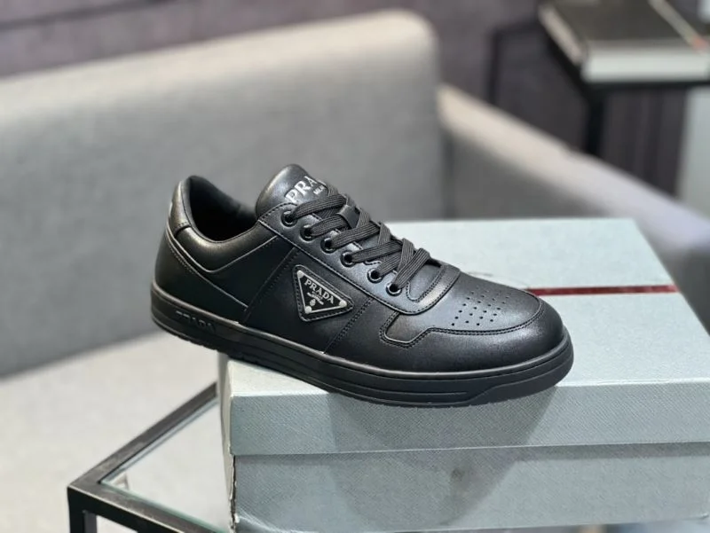 Prada Low Shoes Reliable 33966