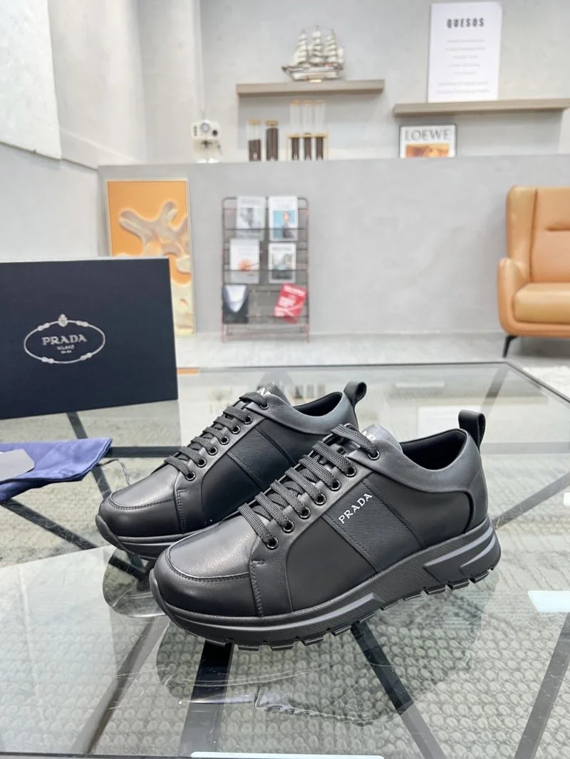 Prada Low Shoes Stylish 33975
