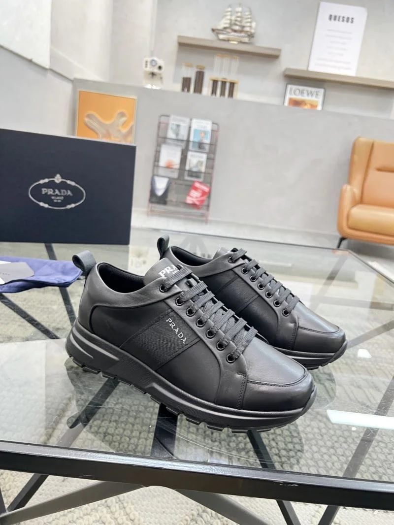 Prada Low Shoes Stylish 33975