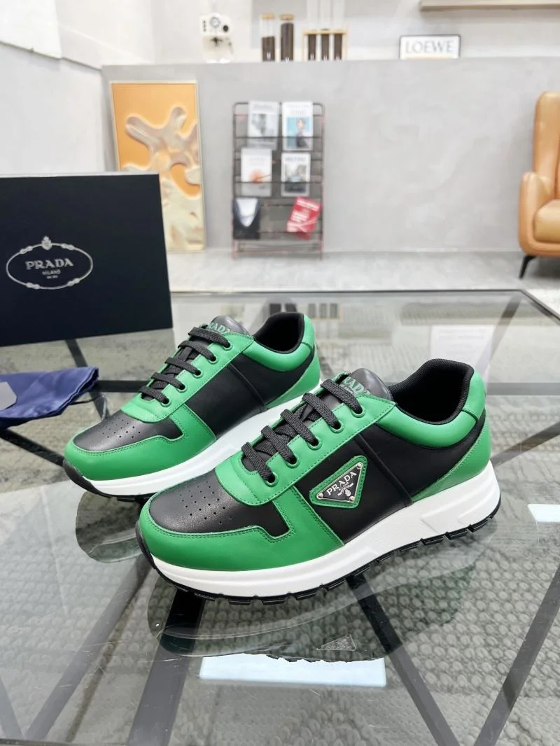 Prada Low Shoes Casual 33949