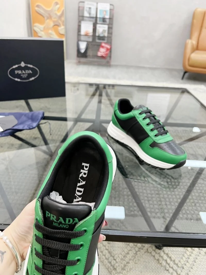 Prada Low Shoes Casual 33949