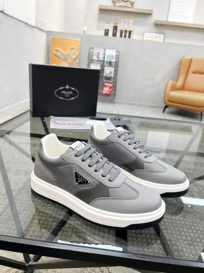Prada Low Shoes ModernLook 33979