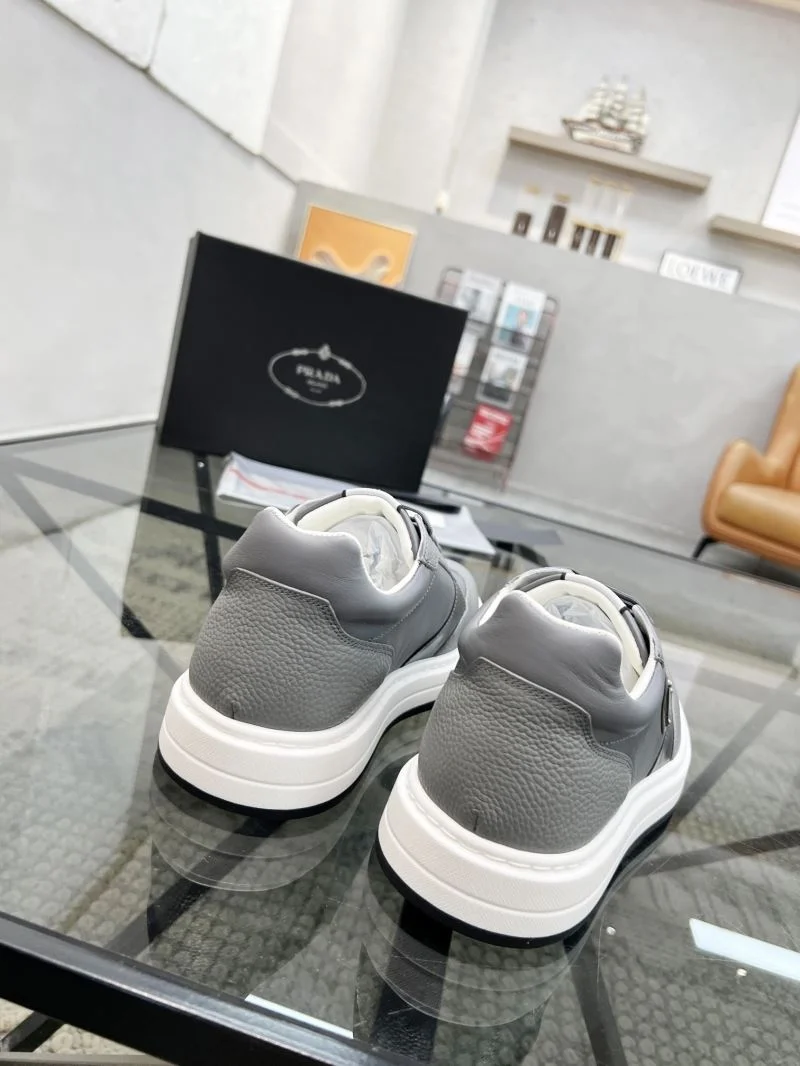 Prada Low Shoes ModernLook 33979