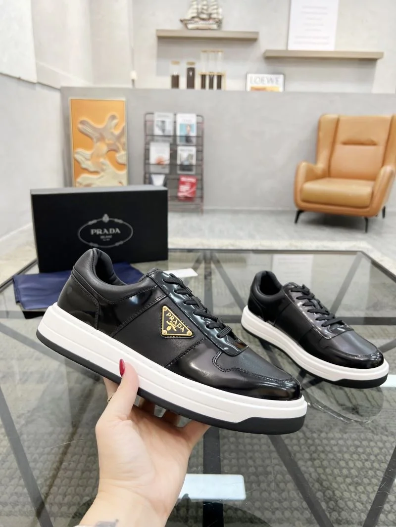 Bold Prada Low Shoes 33964