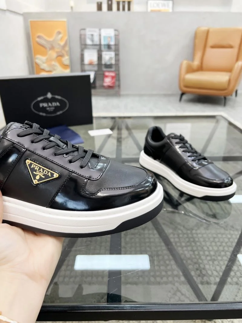 Bold Prada Low Shoes 33964